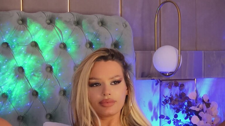 AstridStorm's Streamate show and profile