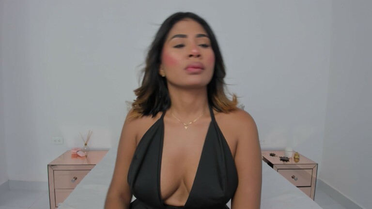 EmmaClayton's Streamate show and profile