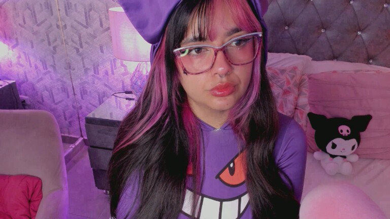 MaddieWaves's Streamate show and profile