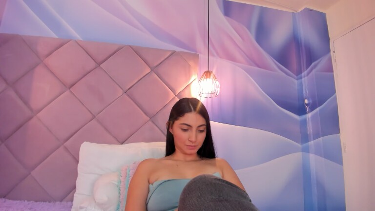 ViolletaRosse's Streamate show and profile