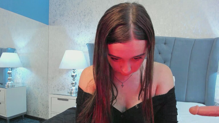 Sophiie_Collins's Streamate show and profile