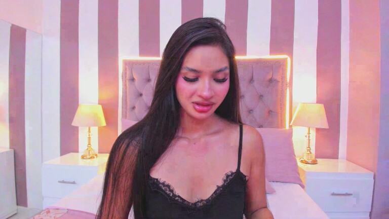 AuraClark's Streamate show and profile