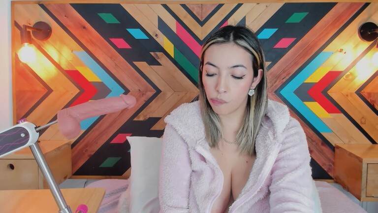 CelesteRiioz's Streamate show and profile