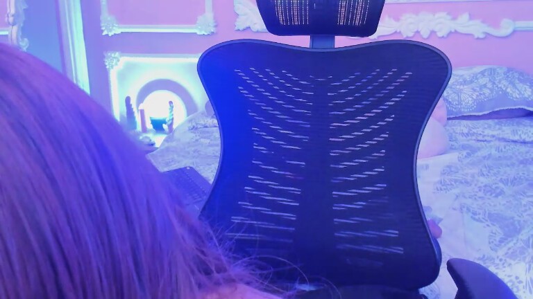 TinySpeed's Streamate show and profile