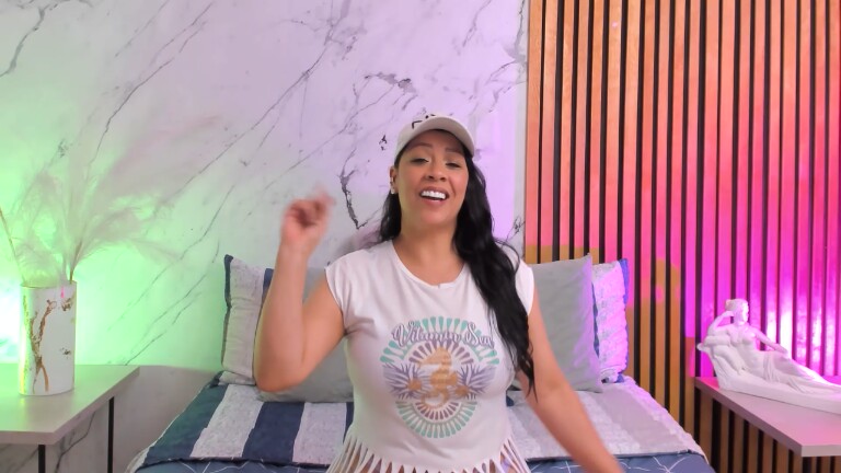 ViolettaThonsomS's Streamate show and profile