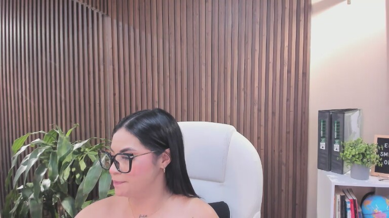 ElliSmith's Streamate show and profile