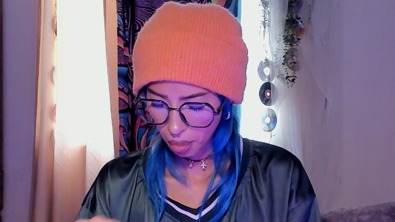 TinaRoberts19's Streamate show and profile