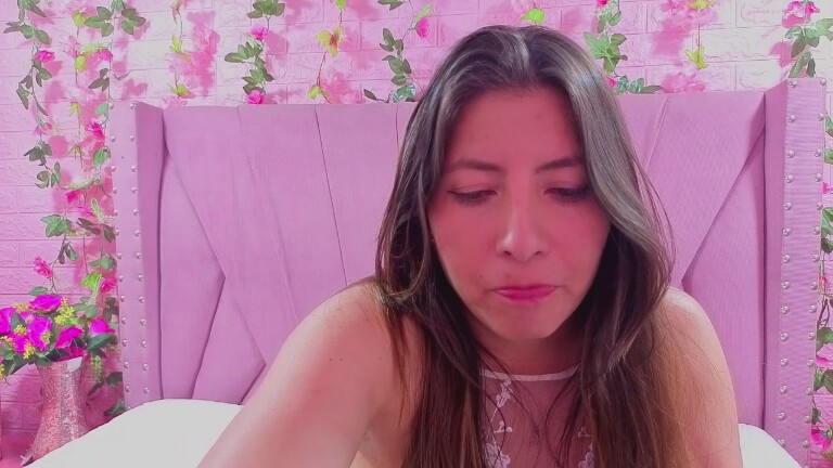 EmberCooper's Streamate show and profile