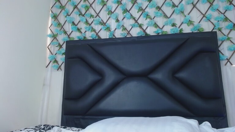 EmmaWilliaamss's Streamate show and profile