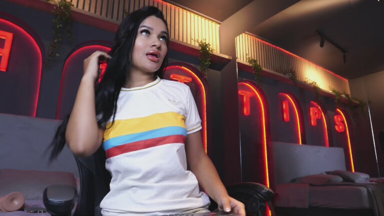 BratzLuxy's Streamate show and profile