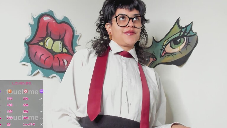 triinitty's Streamate show and profile