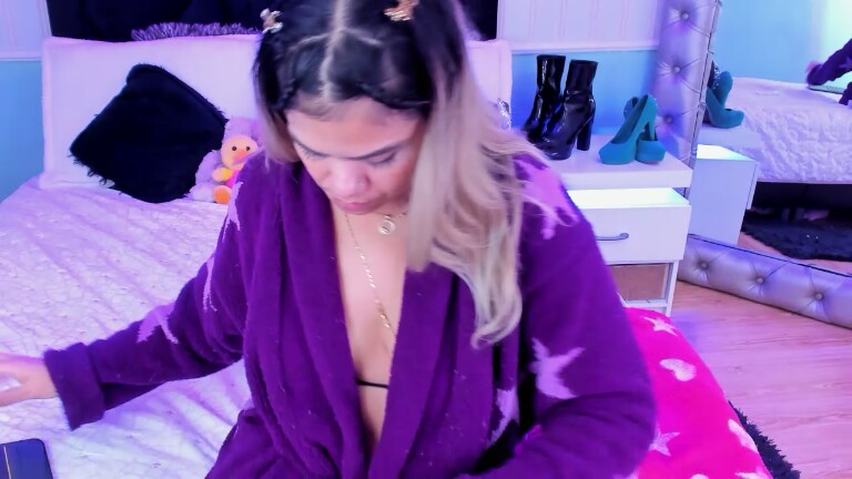 AngelinaDustin's Streamate show and profile