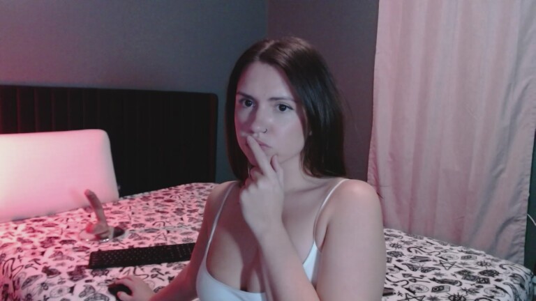 Sarahsteveson018's Streamate show and profile