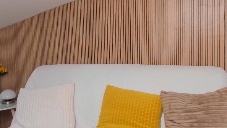 IsaVelvet's Streamate show and profile