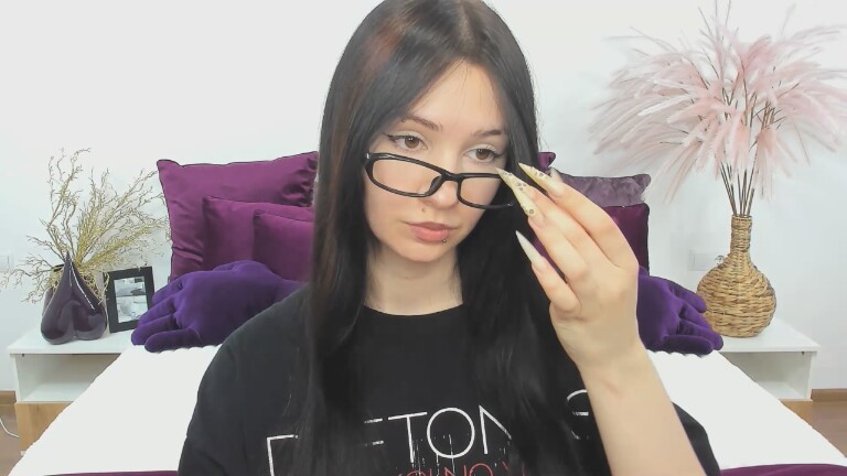 Crelly's Streamate show and profile