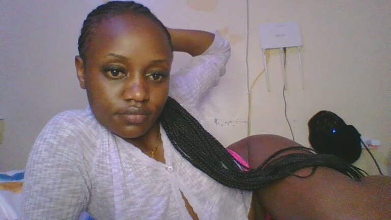 Naughtyellah's Streamate show and profile