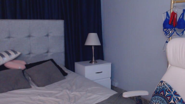 Alikams's Streamate show and profile