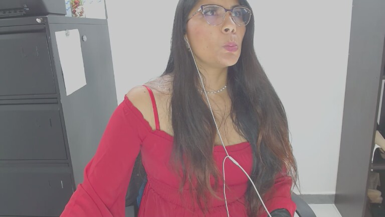 LunaDumont's Streamate show and profile