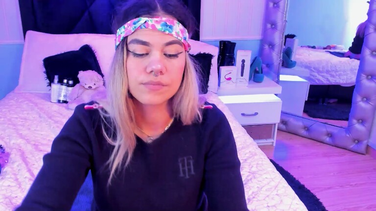 AngelinaDustin's Streamate show and profile