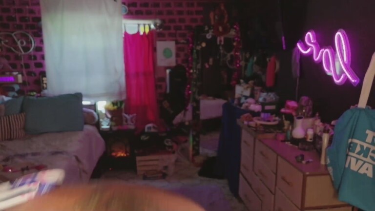 DixierebelDixiedime's Streamate show and profile