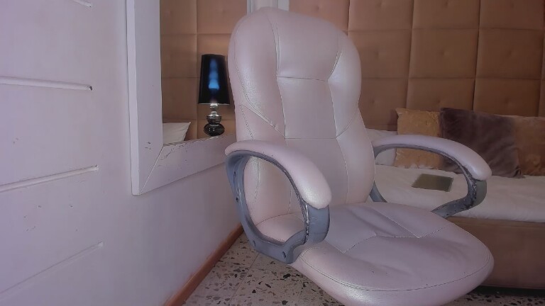 VictoriaHannz's Streamate show and profile