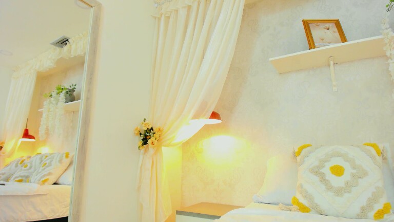 CharlotteBakers's Streamate show and profile