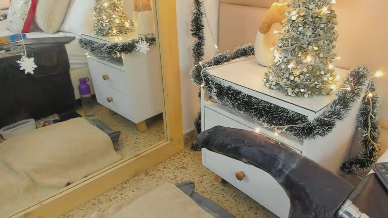 AntoniaRoss's Streamate show and profile