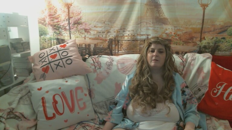 lovehollyann's Streamate show and profile