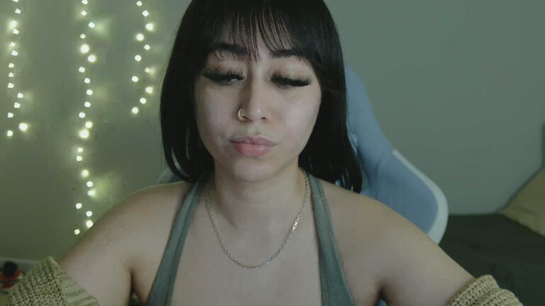 realreinaperez111's Streamate show and profile