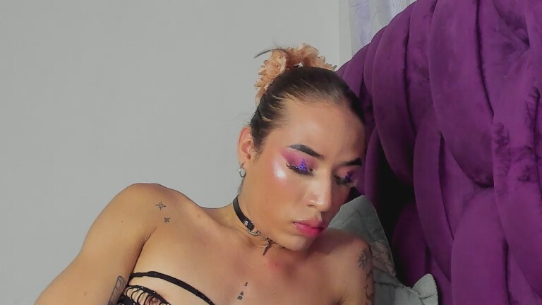 talhiana's Streamate show and profile