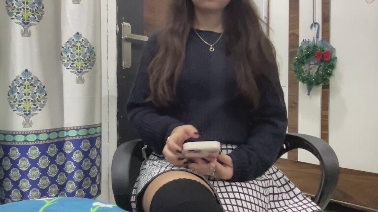 cuteira's Streamate show and profile