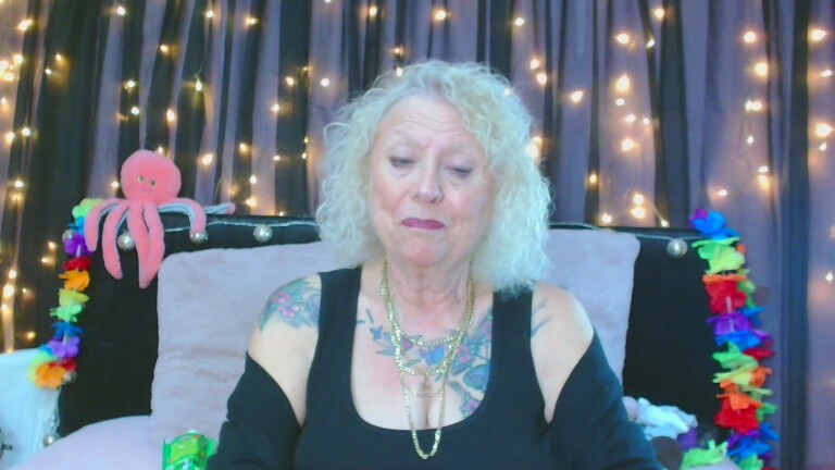 XoXMandyXoX's Streamate show and profile