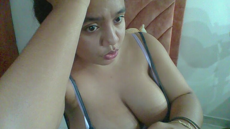 Lauradani's Streamate show and profile