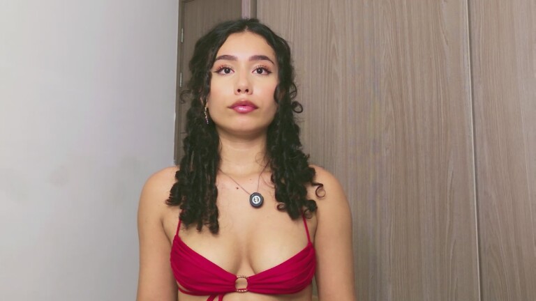 AliceLewiis's Streamate show and profile