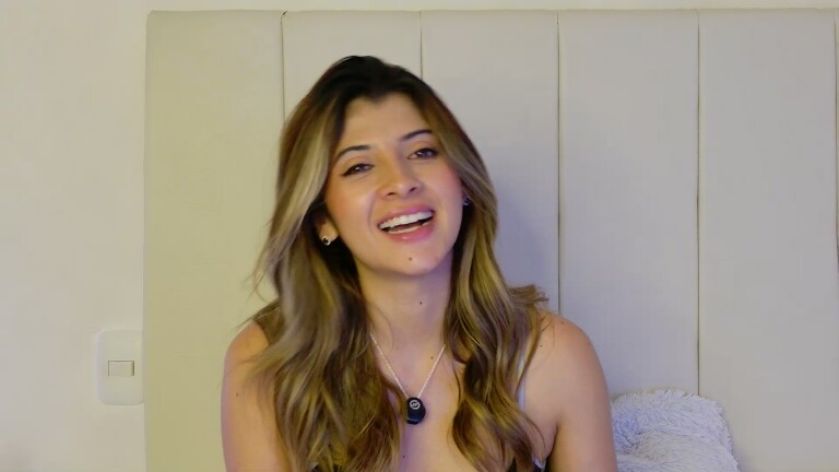 ValentinaCastillo's Streamate show and profile