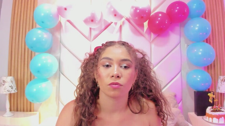 CamilaSilva's Streamate show and profile