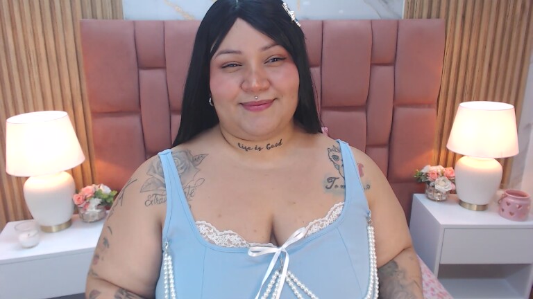 Evaverse's Streamate show and profile