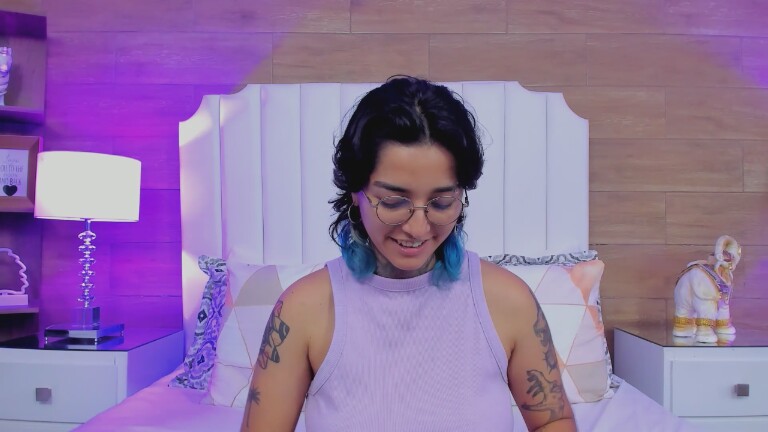 AmyRavens's Streamate show and profile