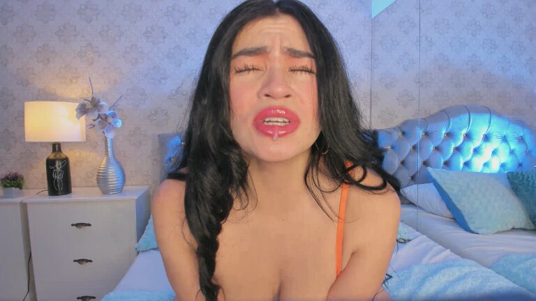 MayaWiills's Streamate show and profile