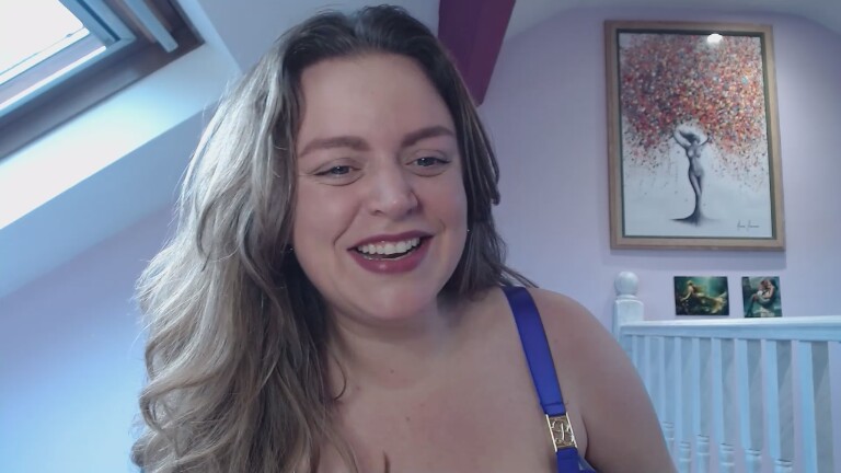 Sashsta's Streamate show and profile