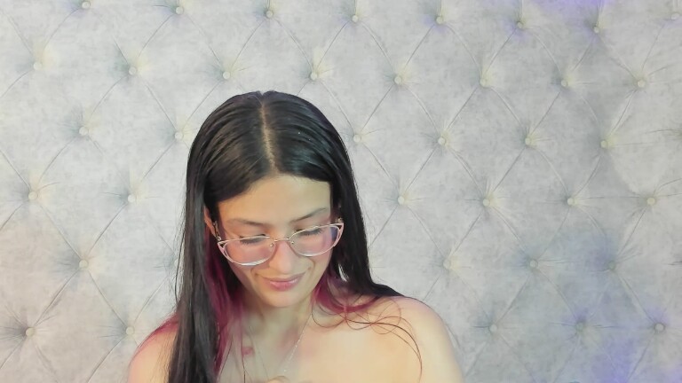 dafne_bss's Streamate show and profile