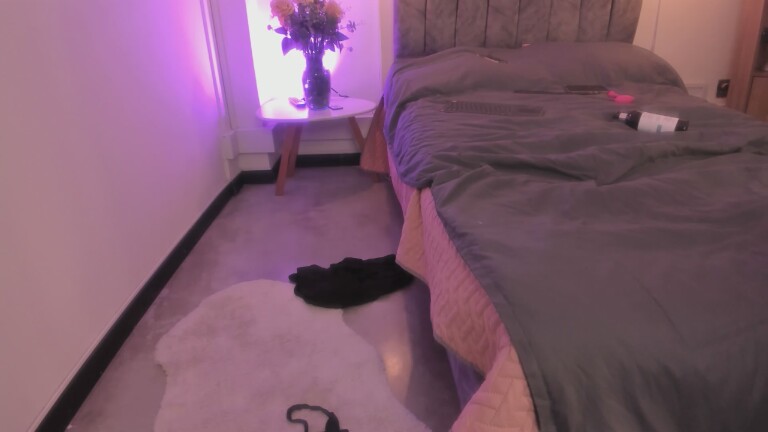 AndyyandEmmaa's Streamate show and profile