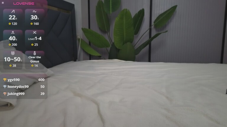 ScarletxIce's Streamate show and profile