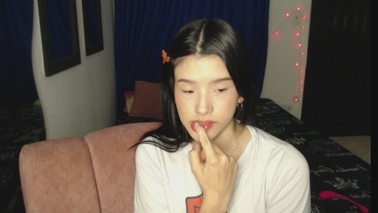 ZakuraPrincess's Streamate show and profile