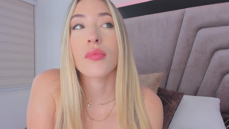 LaurenClark's Streamate show and profile