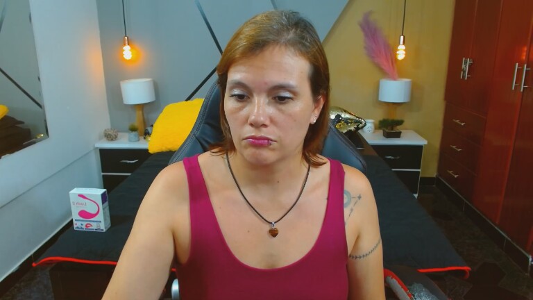 ConieMoss's Streamate show and profile