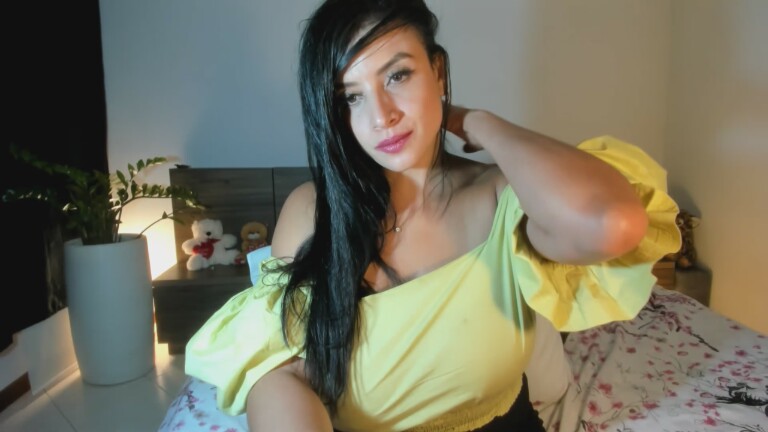 RousseSavely's Streamate show and profile