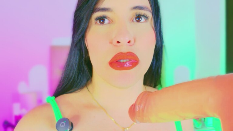 CharlootteEvans's Streamate show and profile