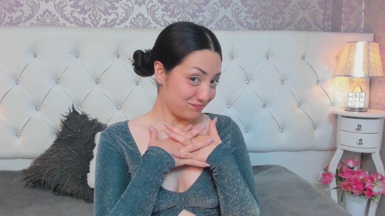 ninaromanova's Streamate show and profile