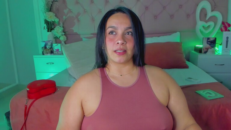Nina_Lisboah's Streamate show and profile